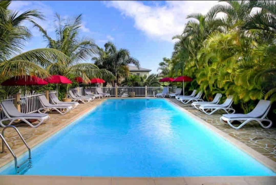 F2 Residence Oasis Terre Rouge A 생피에르 외부 사진